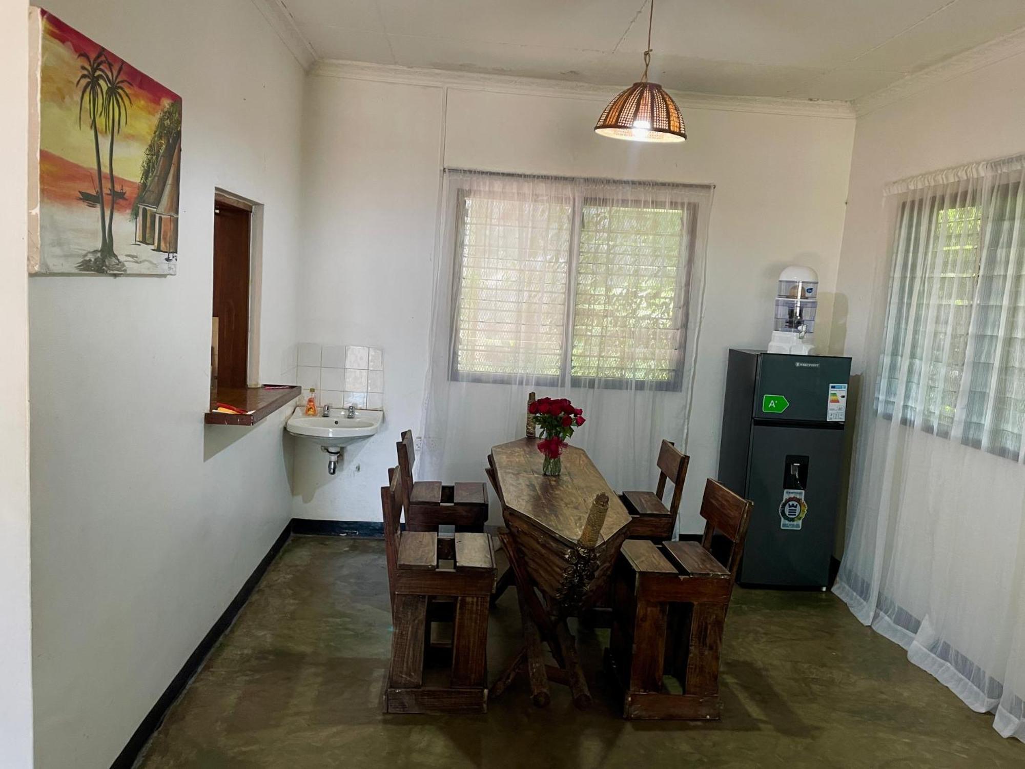 Mambo & Jambo Homestay Mwanza Exterior foto